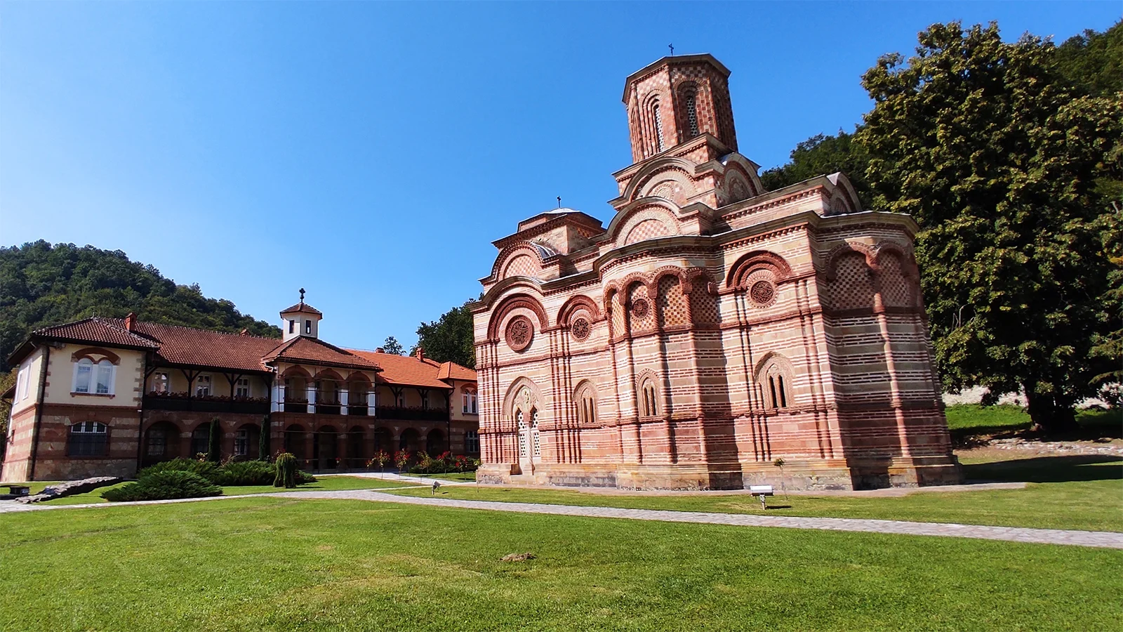 poseta manastiru Kalenić obilazak vinske rute Levač Šumadija